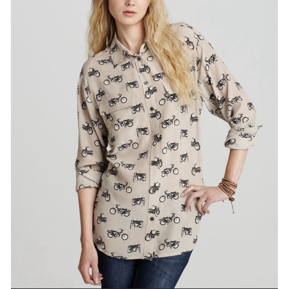 Equipment Femme 100% Silk Slim Signature Shirt M Motorcycle Print Button Up Gray